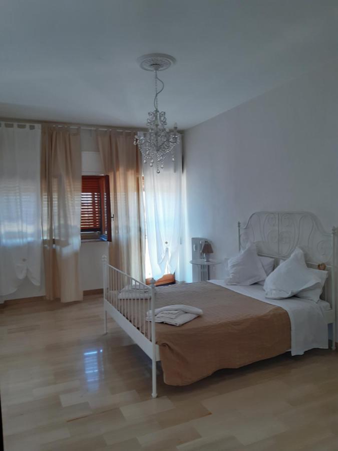 Castello Aragonese Suites Таранто Экстерьер фото