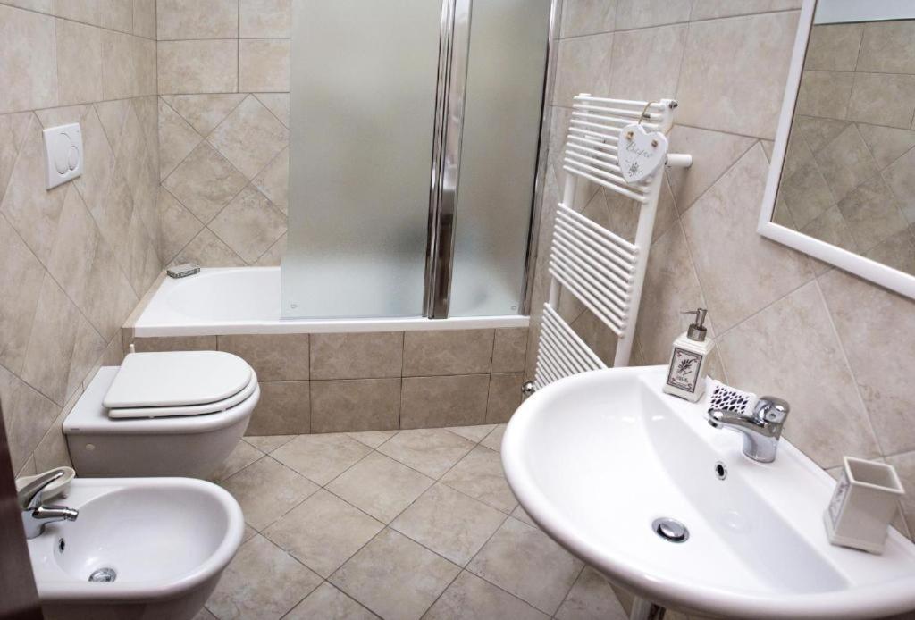Castello Aragonese Suites Таранто Экстерьер фото